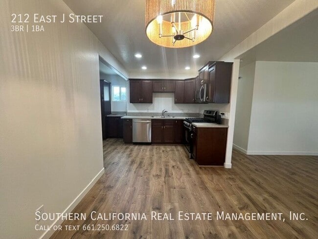 Photo - 212 E J St