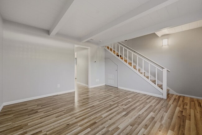 Photo - 1141-1161 Oak Avenue Unit 1157