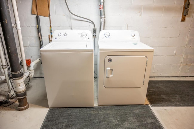 Photo - 901 Martin St