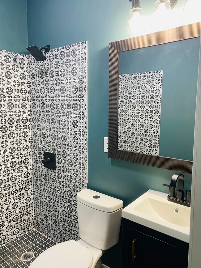 Photo - 1556 King Ave Rd