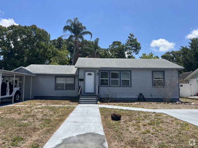 Building Photo - 1713 29th St W Rental