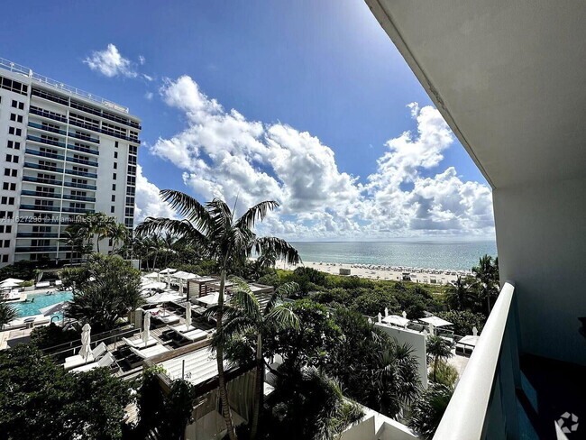 Building Photo - 2301 Collins Ave Rental