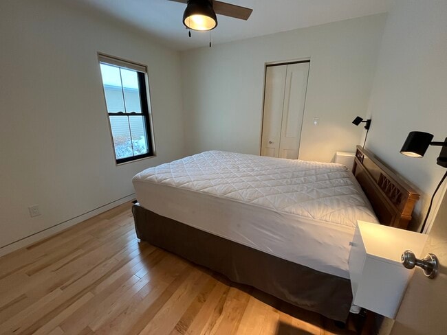 Photo - 802 Heivly St