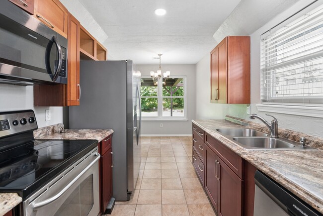 Photo - 4604 S Ironwood Ave