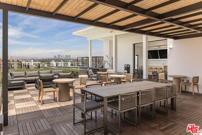 Photo - 10401 Washington Blvd Unit PH837