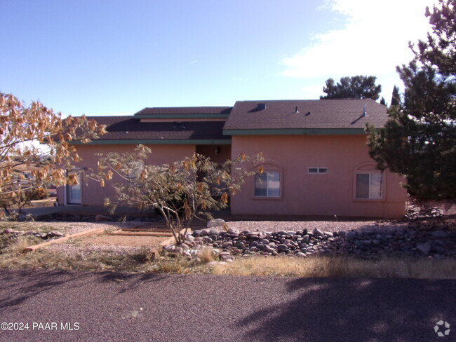 Building Photo - 9737 E Rancho Vista Dr Rental