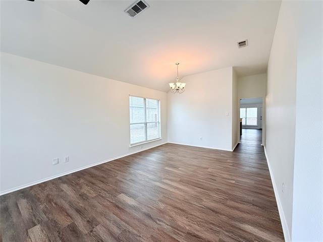 Photo - 102 Magnolia St