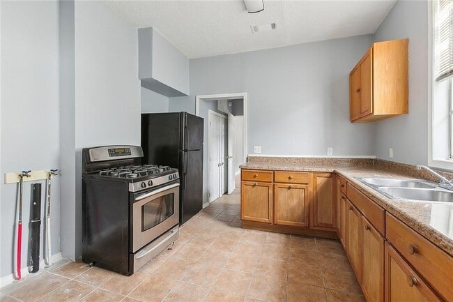 Photo - 8927 Hickory St