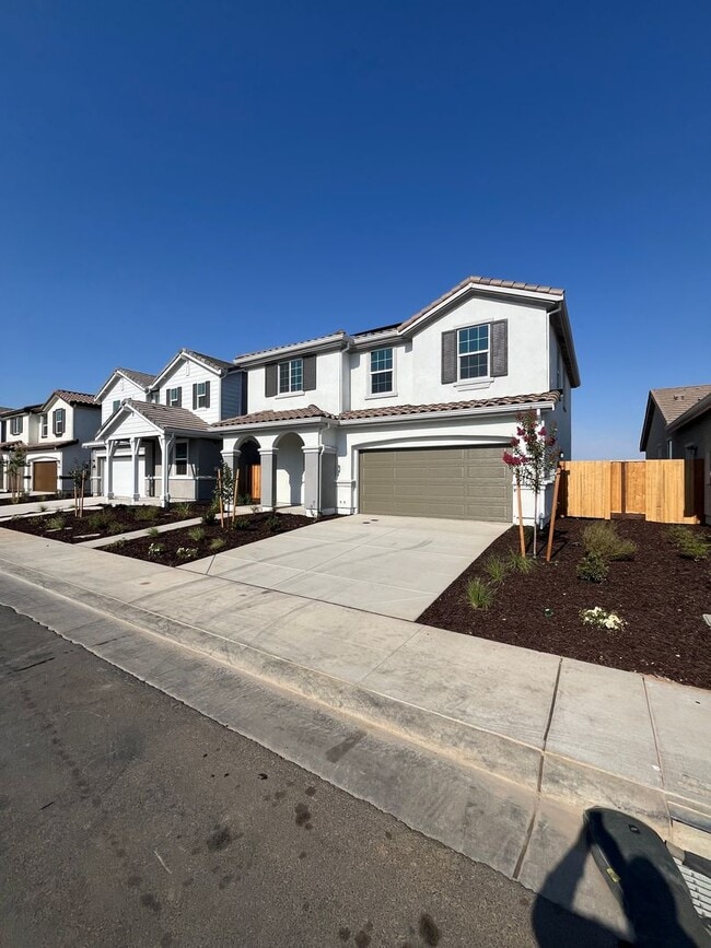 A MUST SEE- Brand new 2-story 4 bedroom / ... - A MUST SEE- Brand new 2-story 4 bedroom / ... House