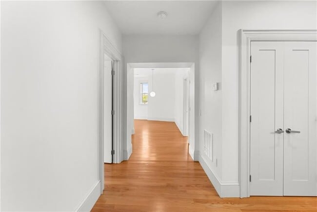31 Parade St Unit 301