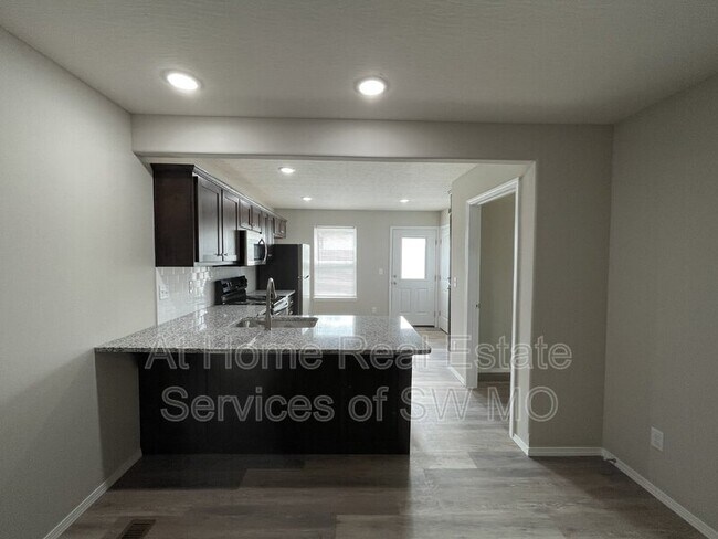 Photo - 748 Turner Ave Casa Adosada