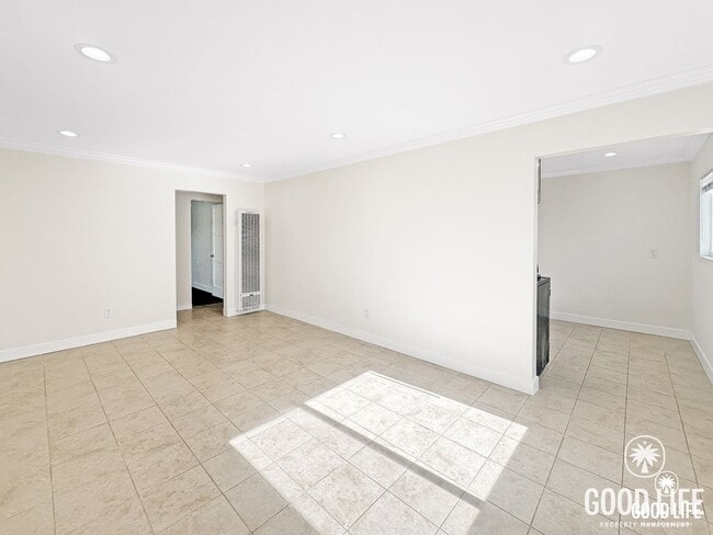 Photo - Fond Du Lac Ave Unit 4136