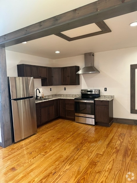 Building Photo - 4 Elm St Unit apartment A