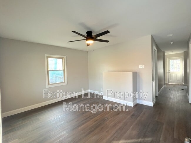 Photo - 613 Dr M.L.K. Jr. Way