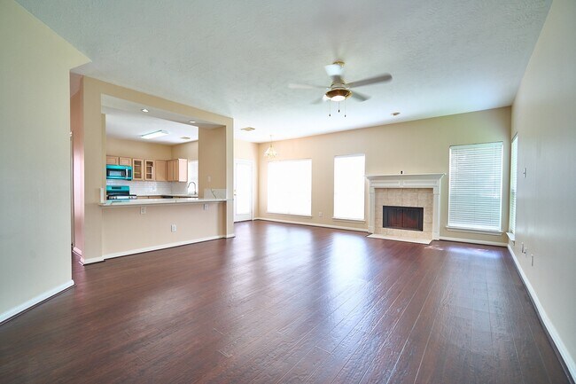 Photo - 9111 Winkbow Dr