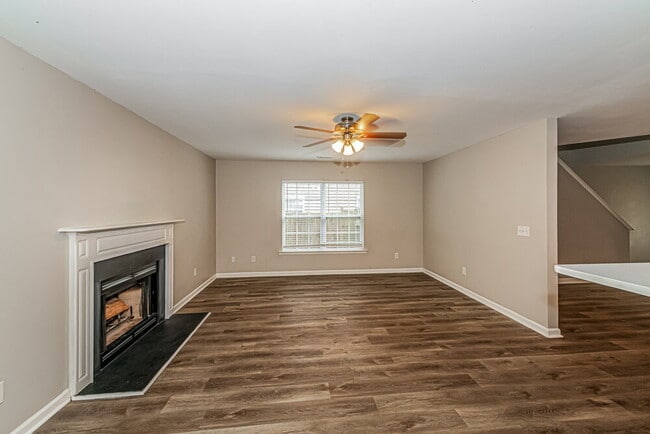 Photo - 1549 Pebble Ridge Dr