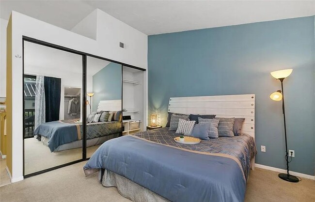 Photo - 2526 W MacArthur Blvd