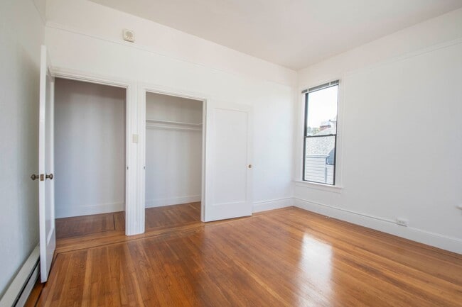 Photo - Union Street - Spacious & Bright Top Floor, Corner Unit Unidad 06