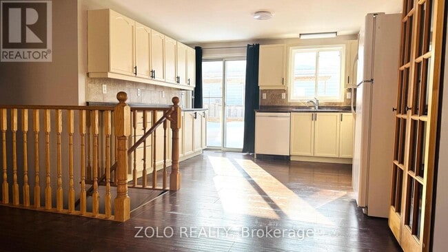 Photo - 21 Columbia Rd