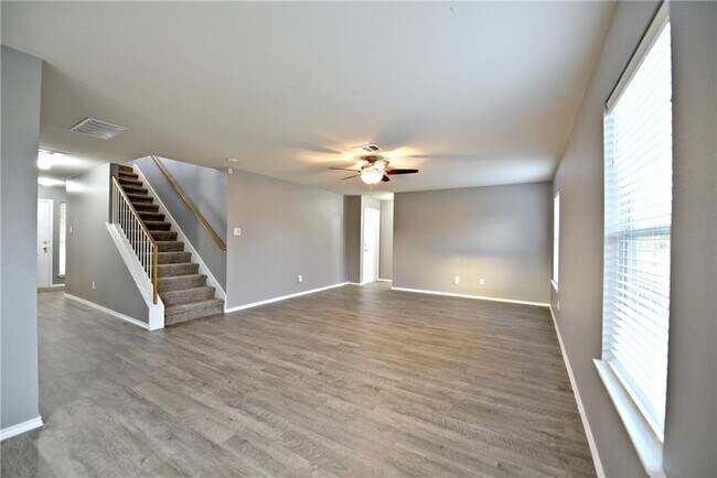 Photo - 802 Rubles Ct
