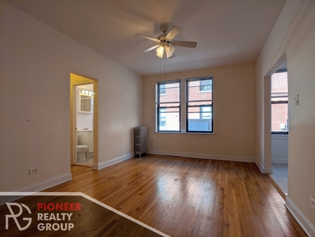 Building Photo - 3735 N Spaulding Ave