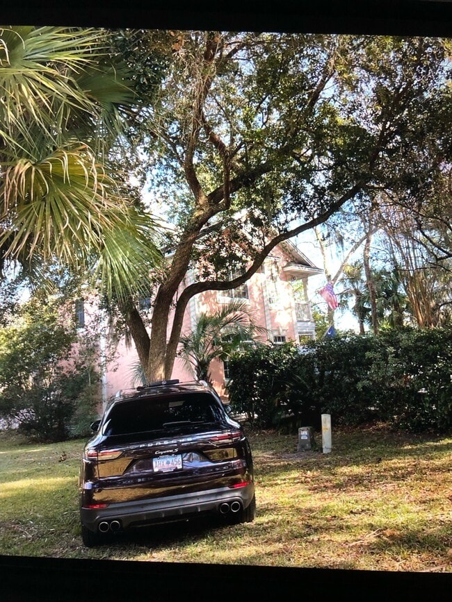 Patio abierto al lado de la casa - 12 Bermuda Pointe Cir