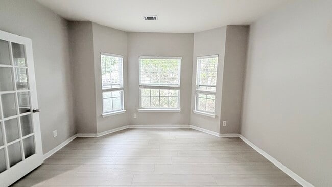 Photo - 765 Rockbass Rd