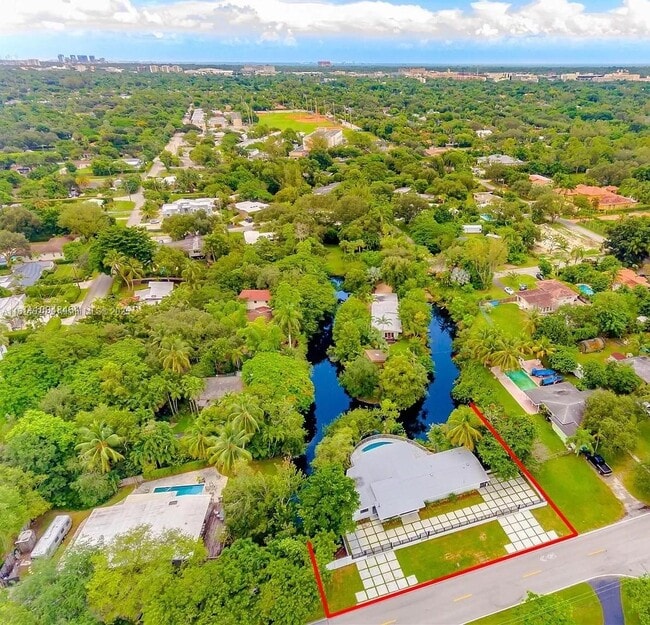 Photo - 6025 SW 72nd Ave