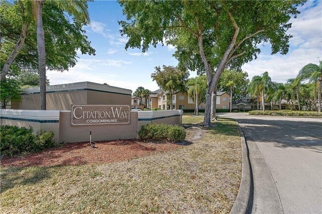Building Photo - 9977 Westview Dr Unit 134 Rental