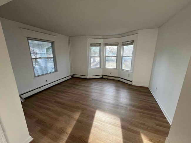 Photo - 305 W Clayton Ave Unit A