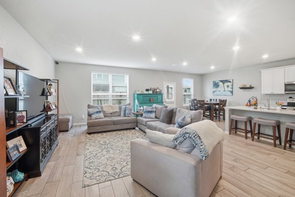 Photo - 2405 Ayers Dr