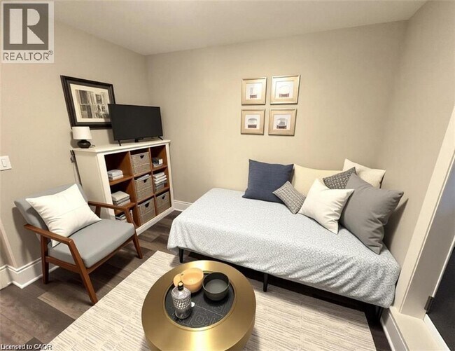 Photo - 691 Wilson St