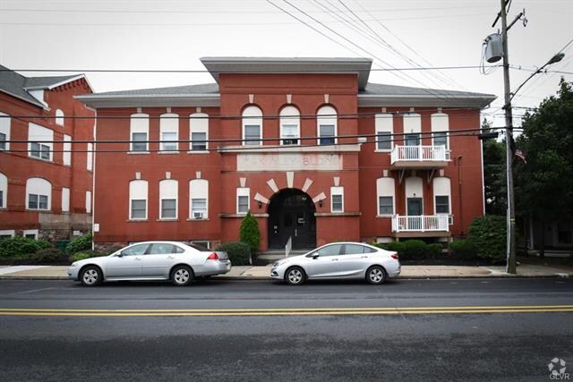 Building Photo - 420 W Pennsylvania Ave Rental