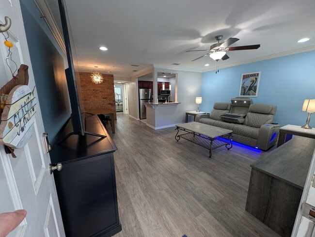 Photo - 1282 Beach Blvd