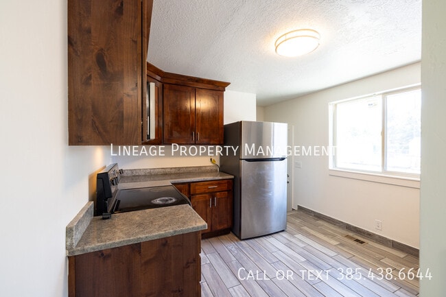 1223 Emery-B - 1223 Emery-B Apartamento Unidad B