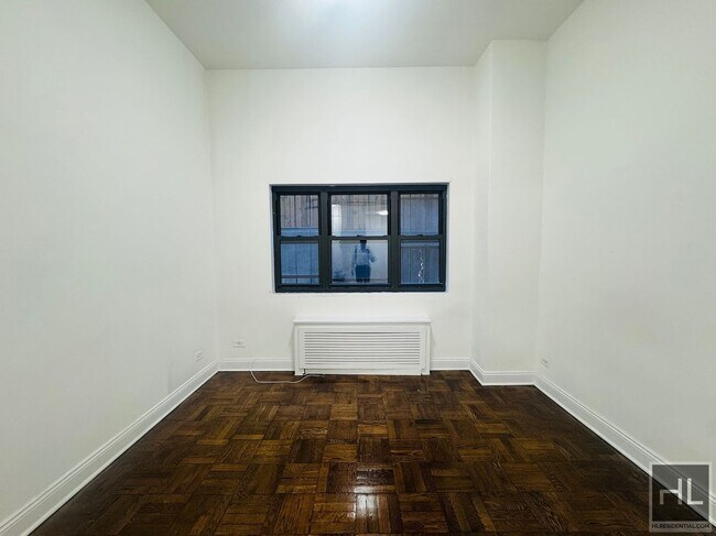 Photo - EAST 35 STREET Unit 1A