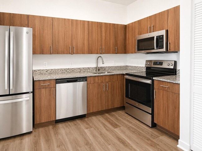 Photo - 4270 Lakewood Rd Unit 207