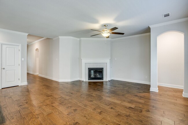 Photo - Amazing Student Housing- 4 Bed, 2 Bath Hom...