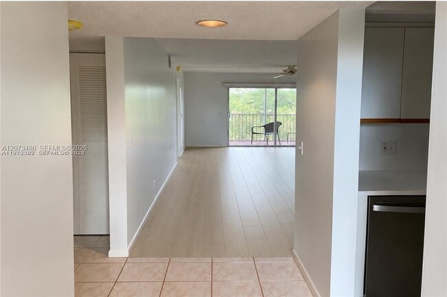 Building Photo - 12601 SW 13th St Unit 303G