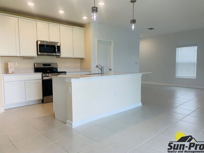 Photo - 1102 Belle Isle Ln