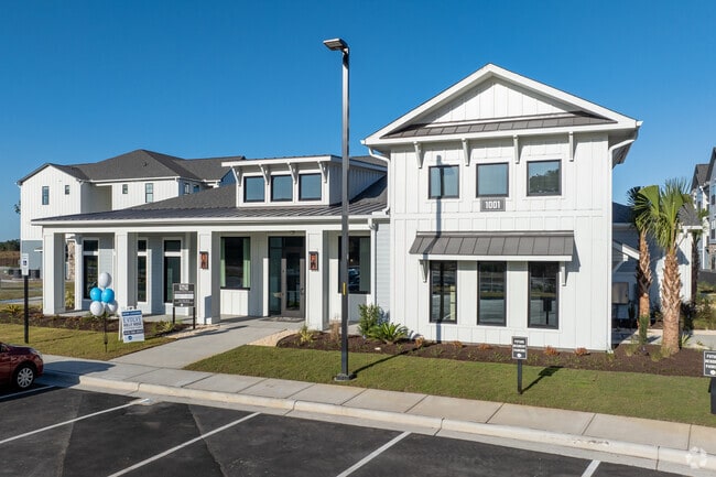 Clubhouse - Evolve Holly Ridge