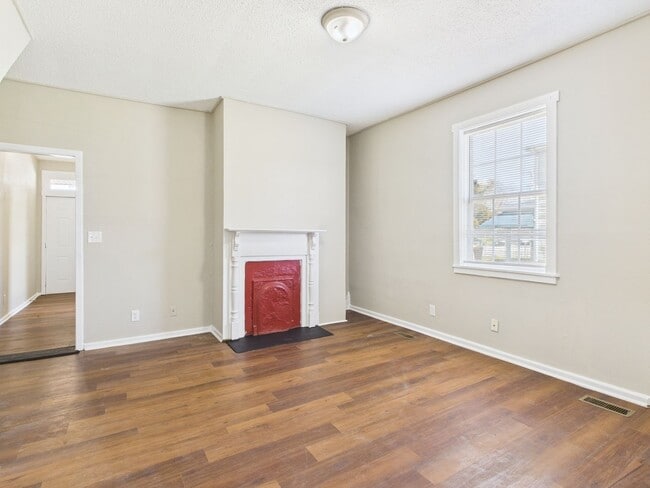 Photo - 1454 Ferndale Ave