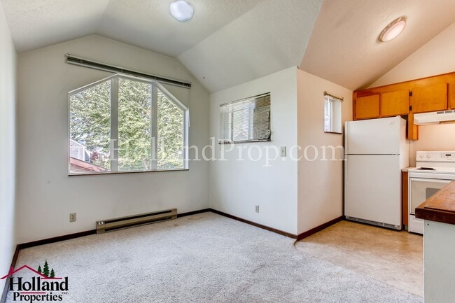 Photo - Wonderful 2 Bed Forest Grove Apartment Waiting For You!!!