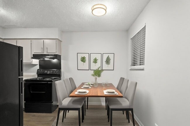 Photo - Sumner Estates