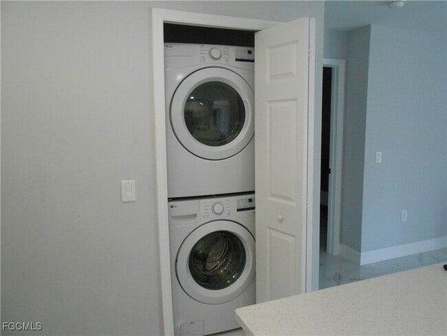 Photo - 636 Eisenhower Blvd