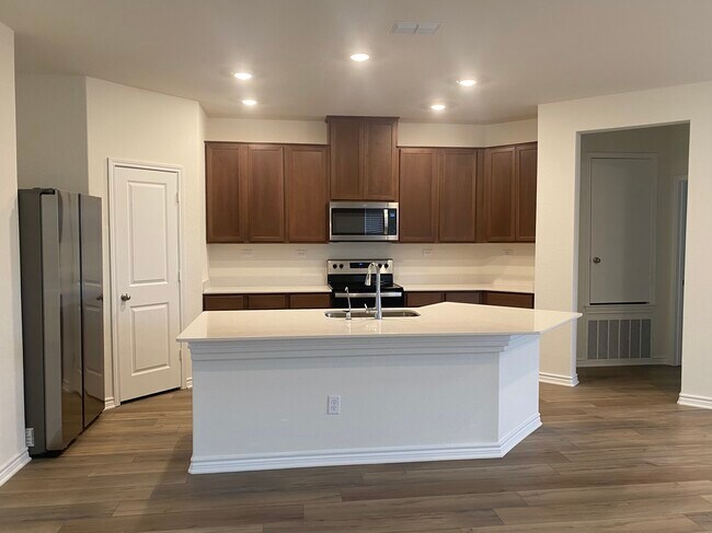 Photo - 440 Horizon Pointe