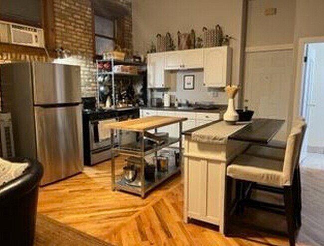 Photo - 1380 N Dean St Unit 1F
