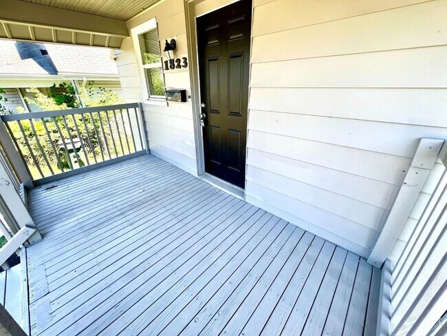 Photo - 1823 Sundale Ave