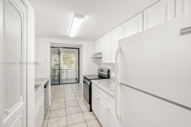 Photo - 3760 Inverrary Dr Unit 2L