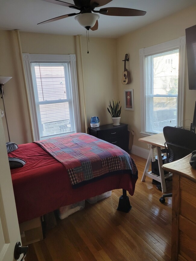 Photo - 42 Gorham St Apartments Unit 1